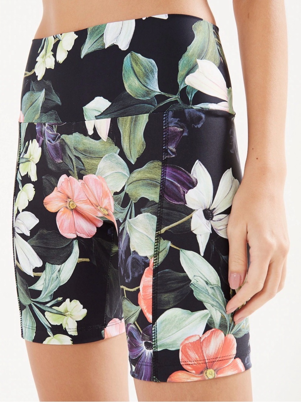 Farm Rio Floral Biker Shorts Spandex Bermuda Length Sz M Like New